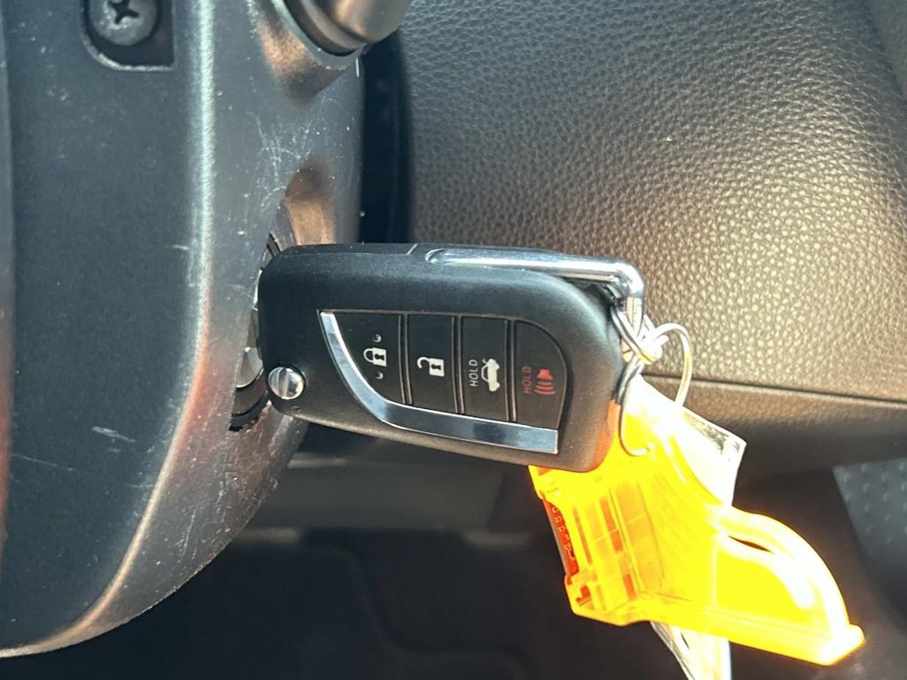 Used 2022 Toyota Corolla SE image 23