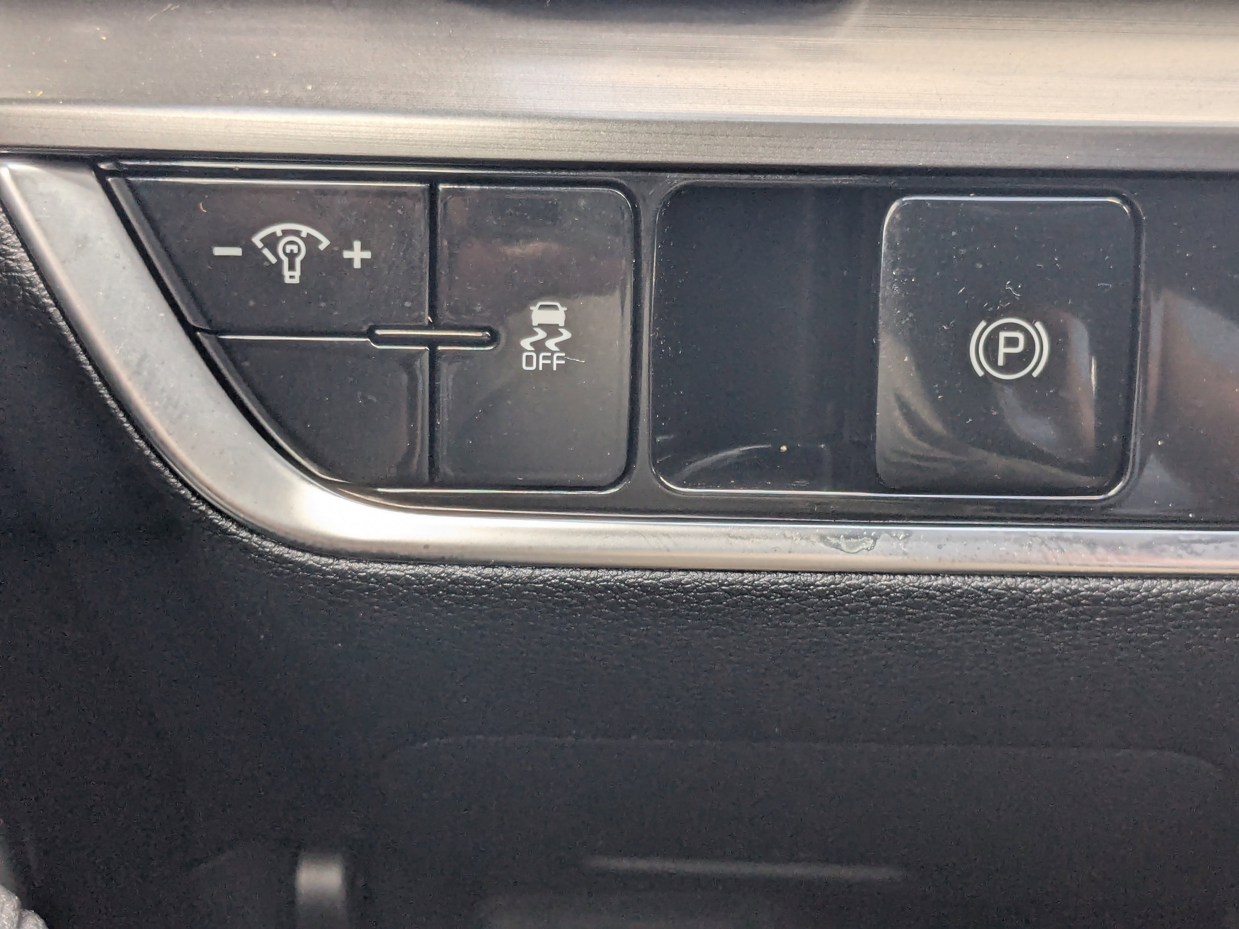 Certified 2024 Kia Sportage EX image 36