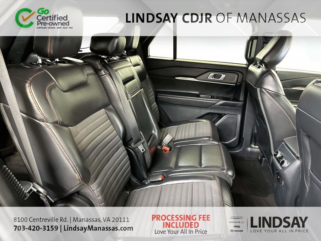 Used 2025 Ford Explorer ST-Line RWD image 16