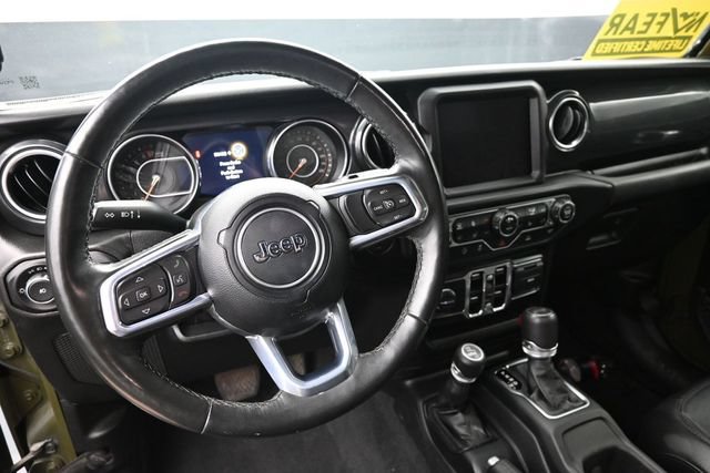 Used 2023 Jeep Wrangler Unlimited Sahara AWD/4WD image 19