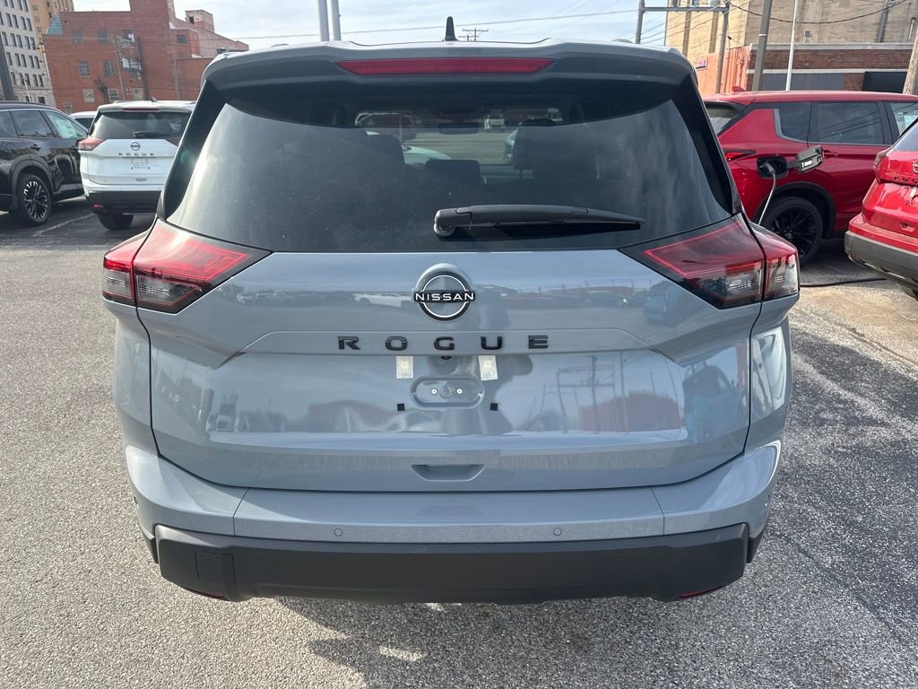 New 2026 Nissan Rogue Dark Armor image 5