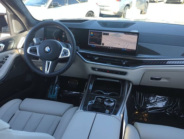 Used 2026 BMW X7 M60i AWD/4WD image 14