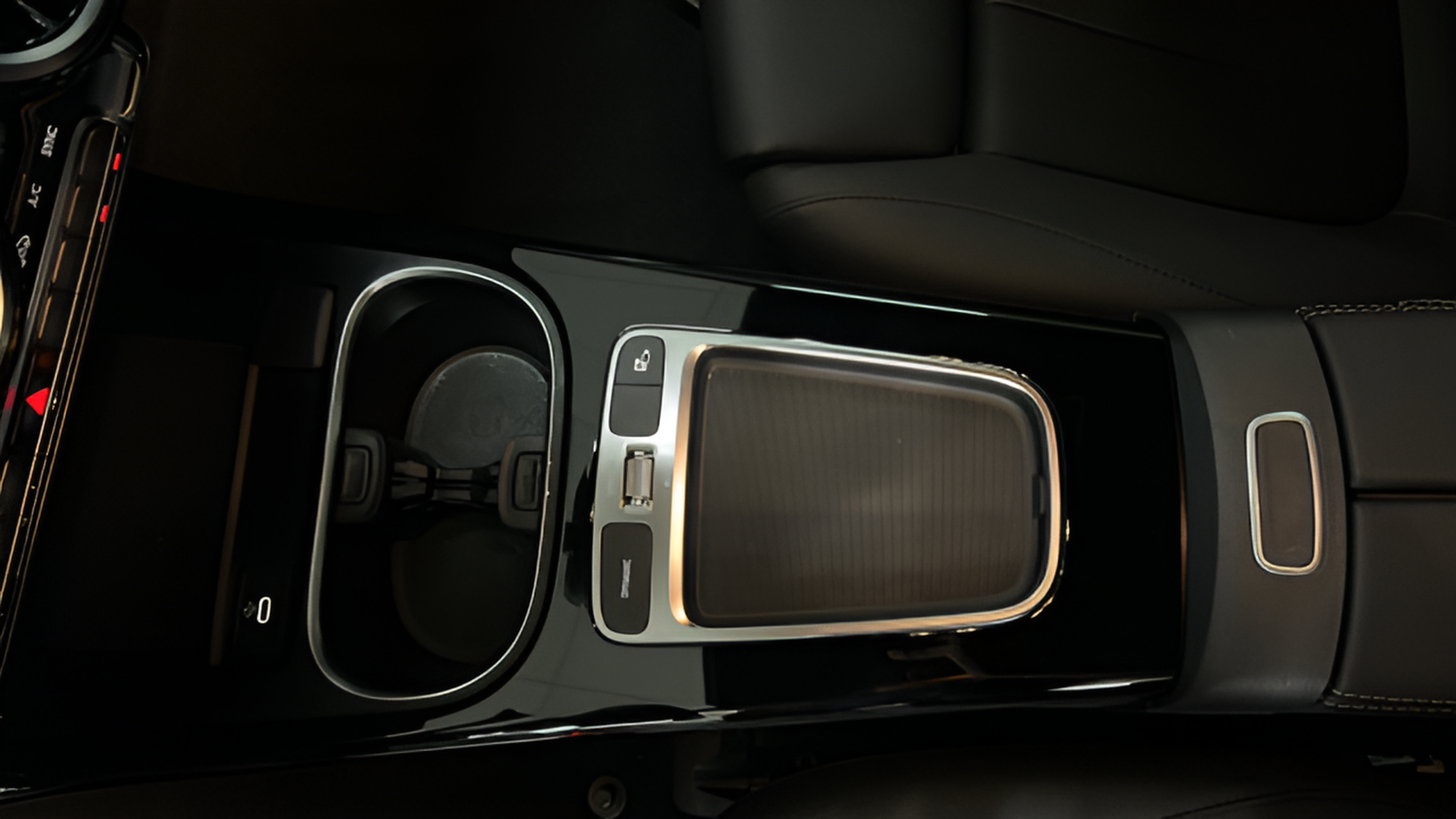 Certified 2026 Mercedes-Benz CLA 250 4MATIC image 37