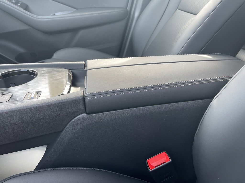 New 2026 Nissan Rogue SV image 12