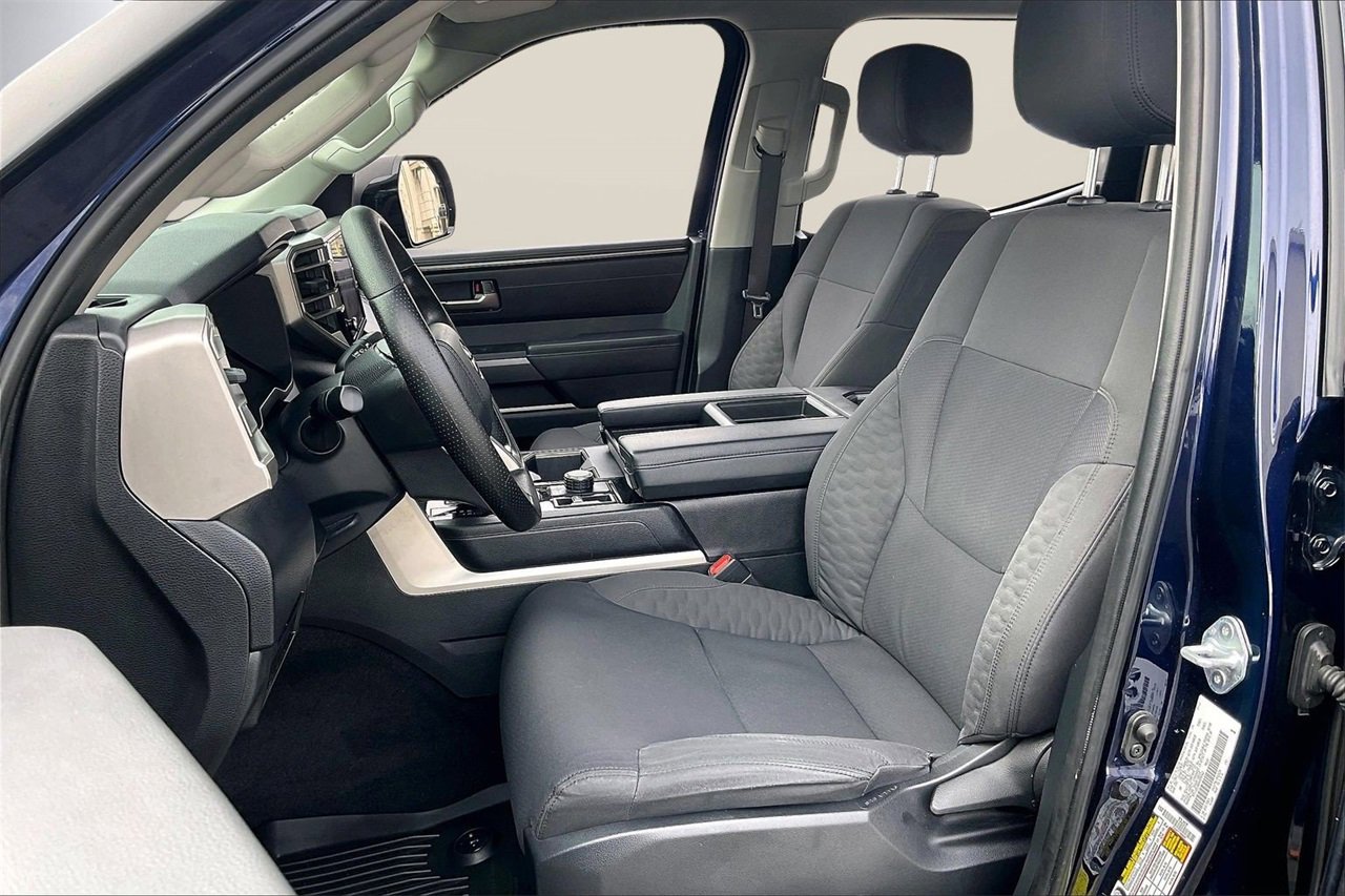 Used 2022 Toyota Tundra SR5 w/ SR5 Convenience Package image 22