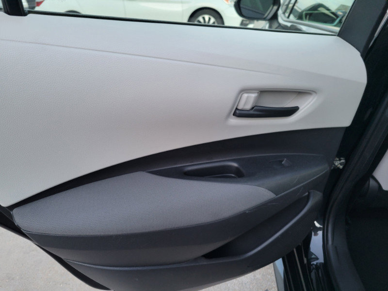 Used 2022 Toyota Corolla LE FWD image 22