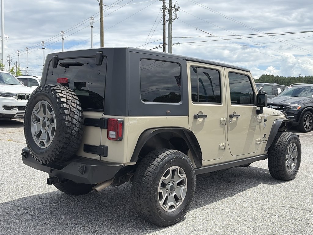 Used 2018 Jeep Wrangler Unlimited Rubicon w/ Connectivity Group AWD/4WD image 19