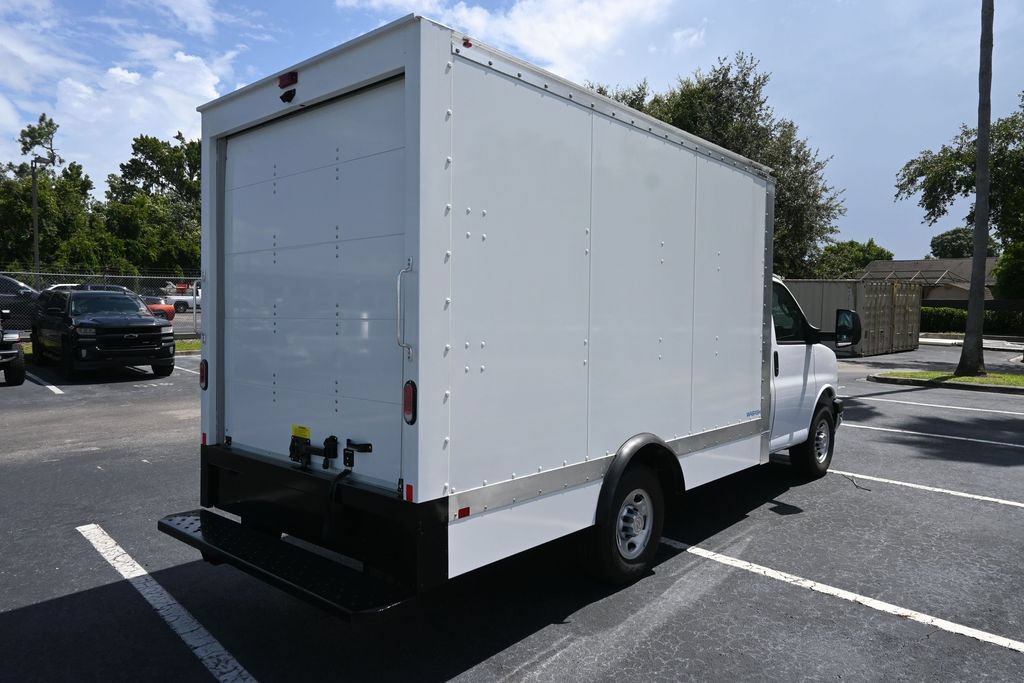 New 2025 Chevrolet Express 3500 w/ Power Convenience Package RWD image 5