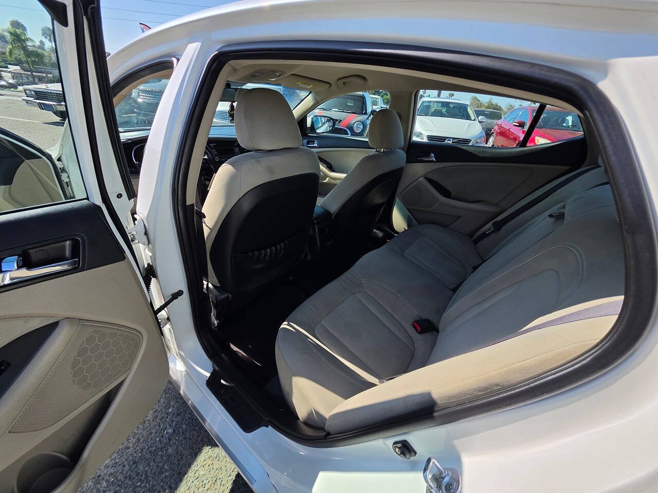 Used 2012 Kia Optima Hybrid FWD image 24