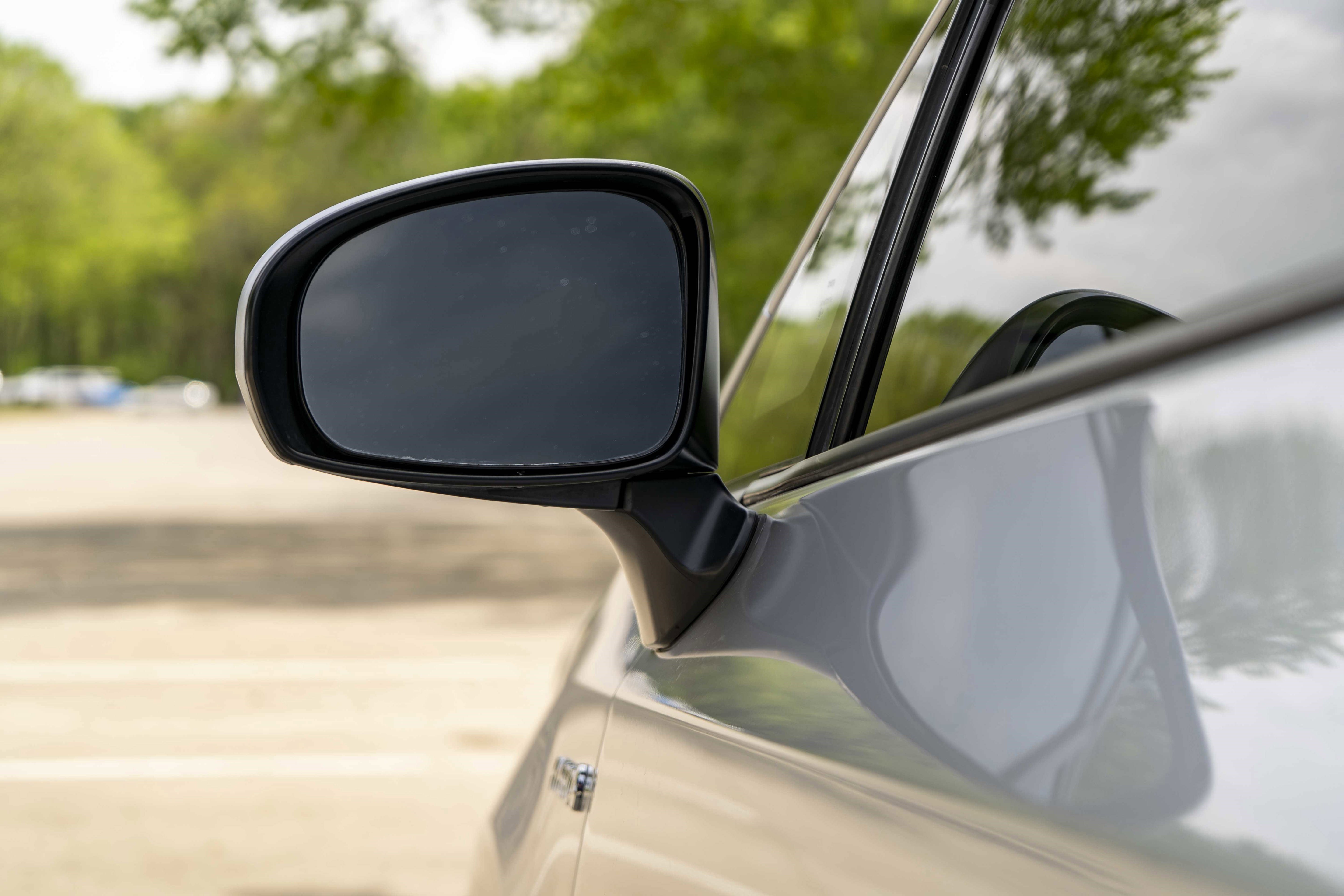 Used 2017 Toyota Prius V Three image 12