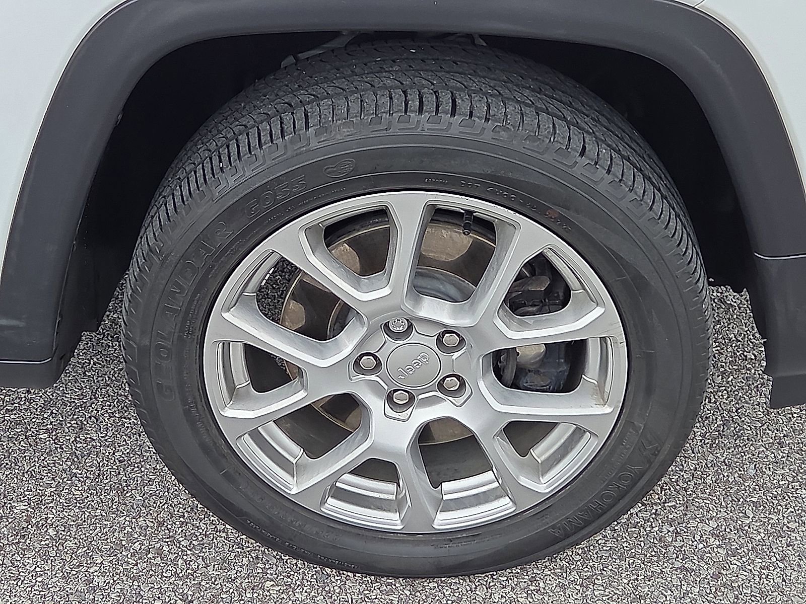 Used 2023 Jeep Compass Latitude AWD/4WD image 7