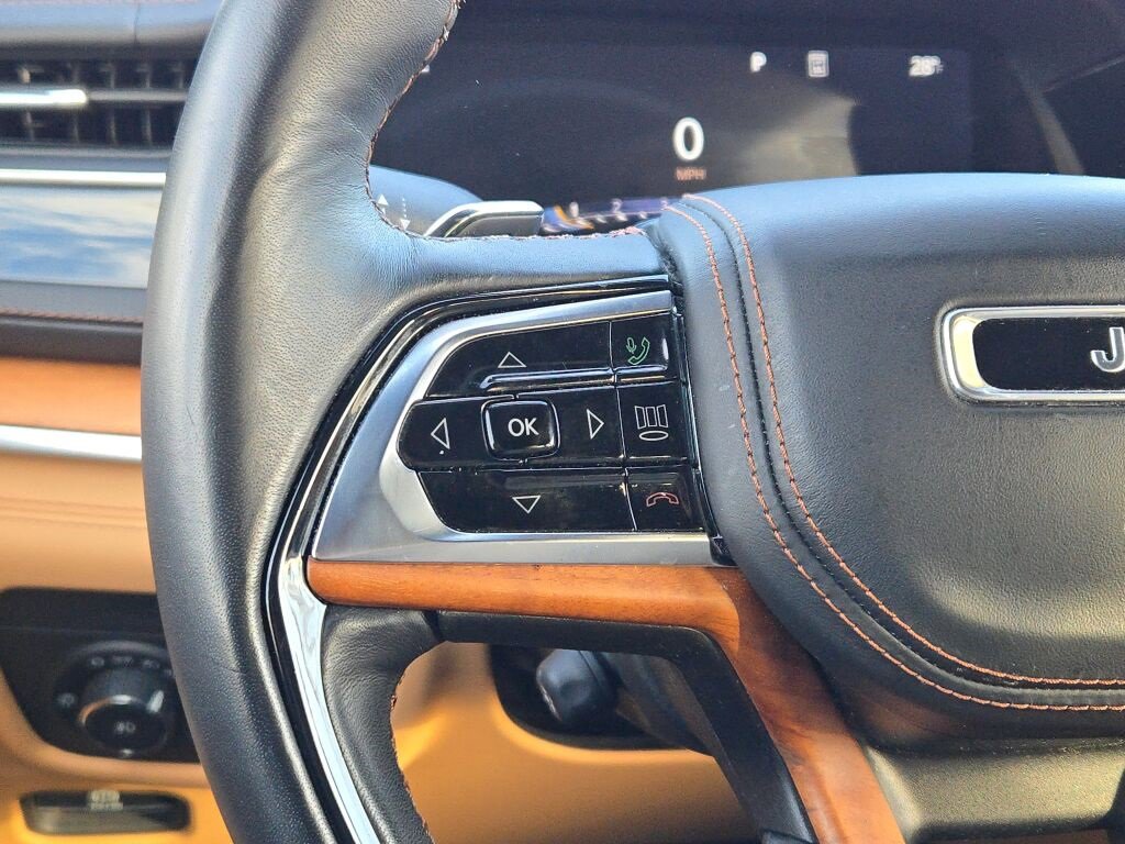 Used 2024 Jeep Grand Cherokee L Summit image 35