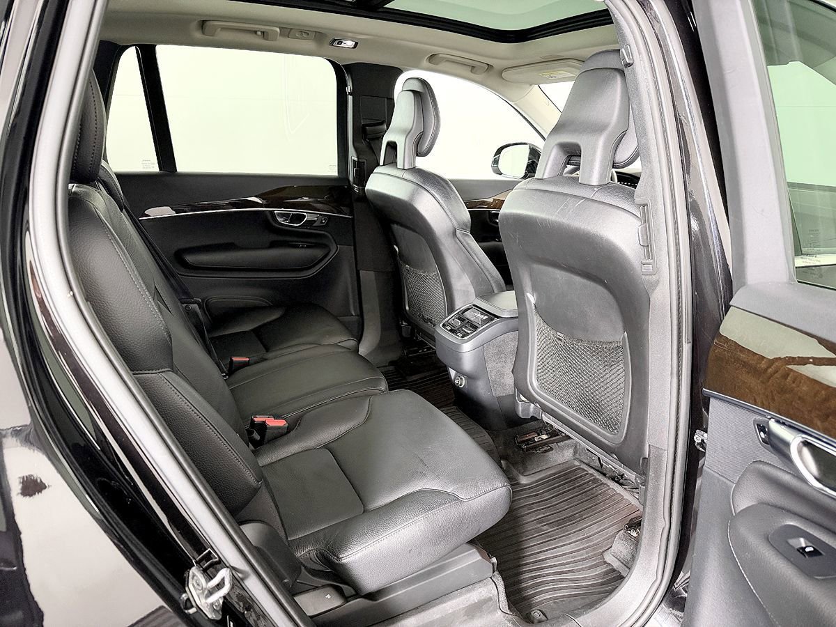 Used 2016 Volvo XC90 T6 Momentum w/ Momentum Plus Package AWD/4WD image 42