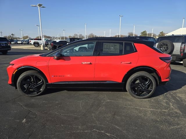 New 2026 Chevrolet Equinox EV LT image 16