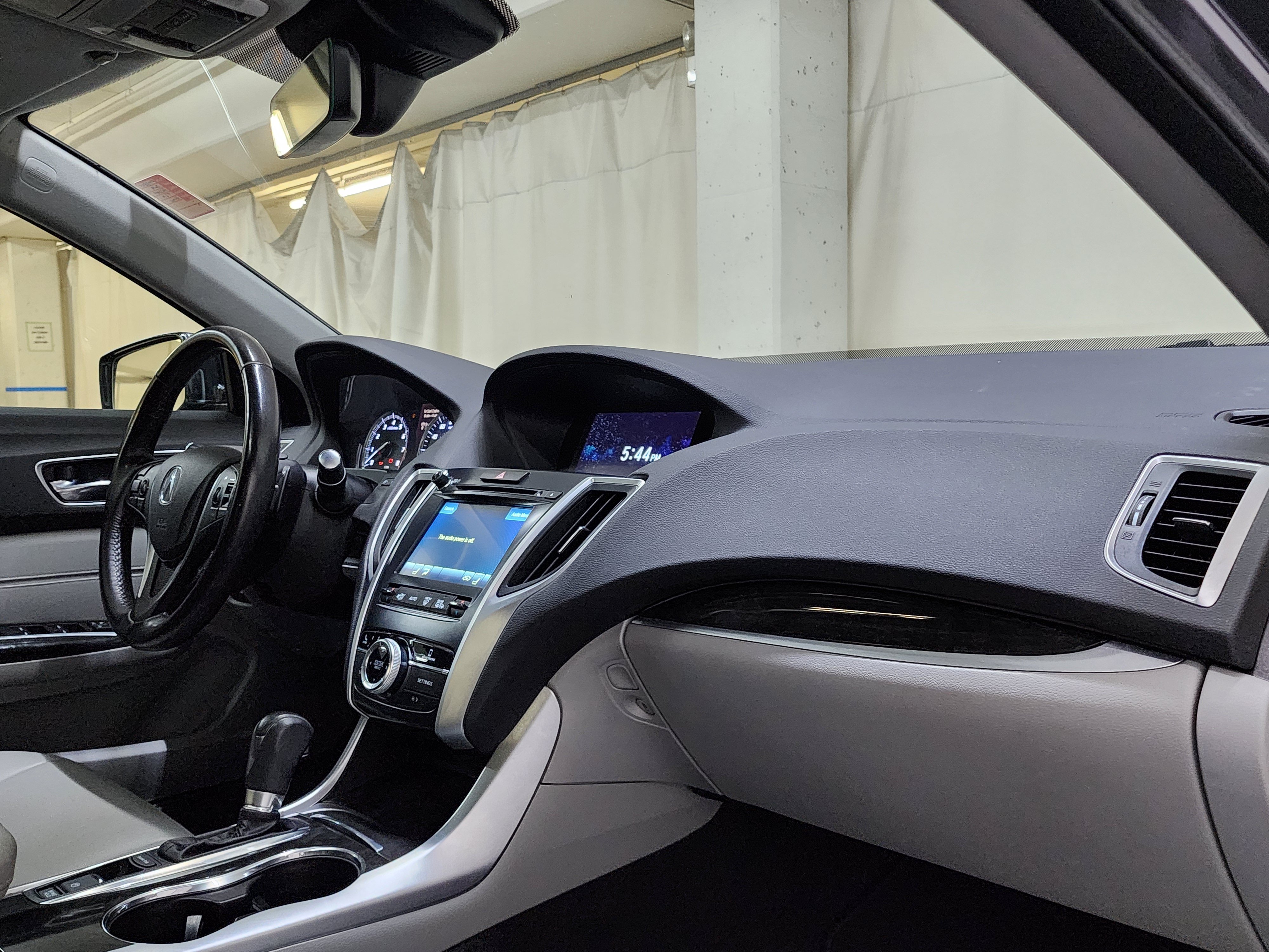 Used 2019 Acura TLX FWD image 23