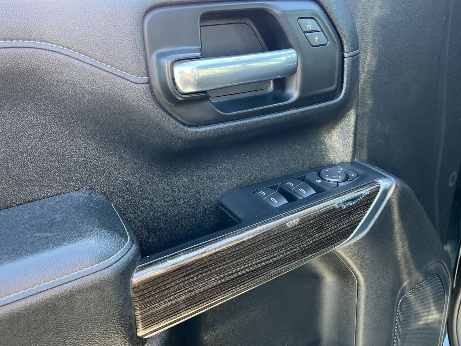 Used 2021 Chevrolet Silverado 1500 LT Trail Boss image 15