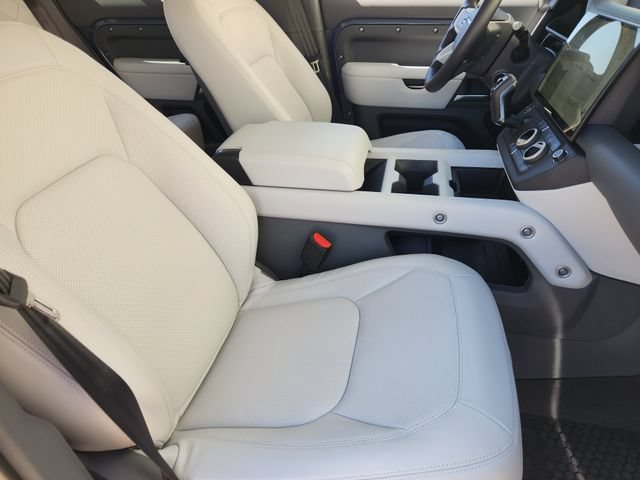 Used 2026 Land Rover Defender 110 S AWD/4WD image 14