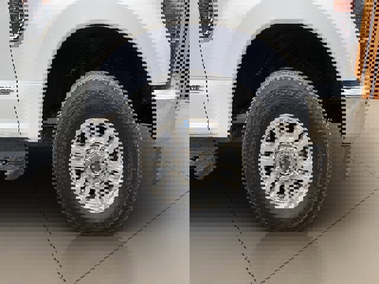 Used 2020 Ford F250 Lariat w/ Lariat Value Package image 15