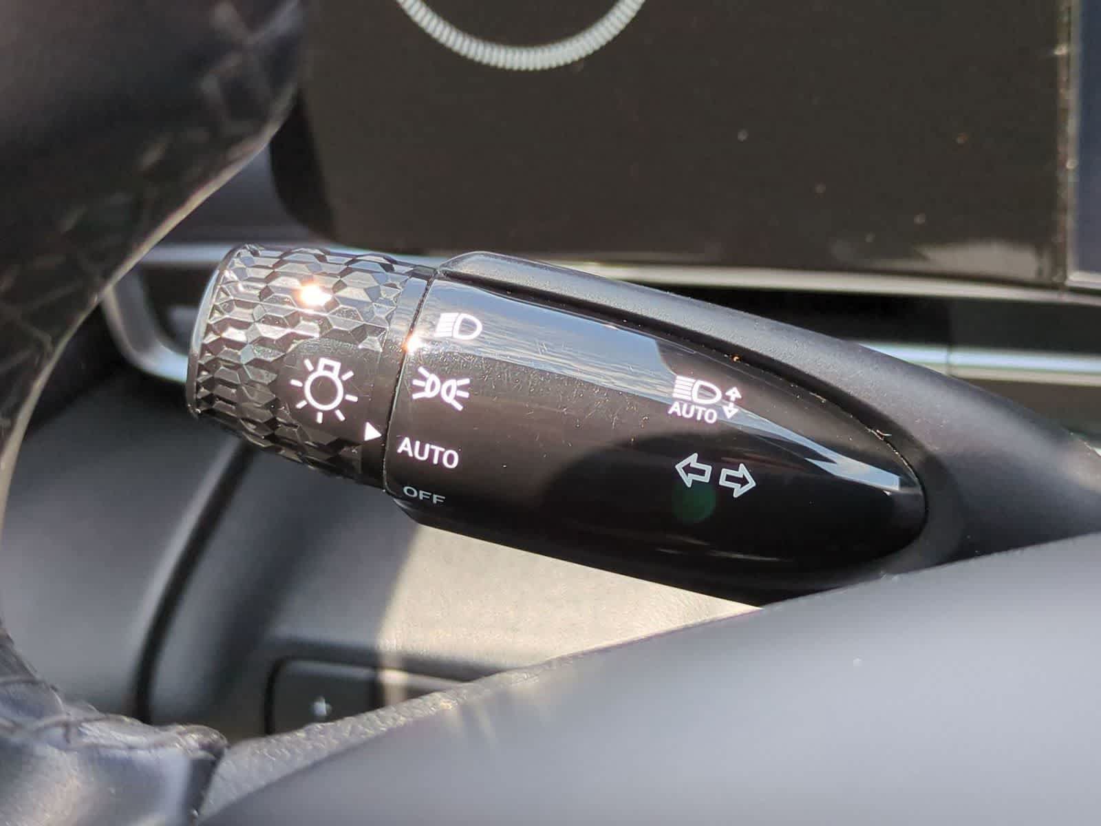 Used 2024 Hyundai Elantra Limited FWD image 27