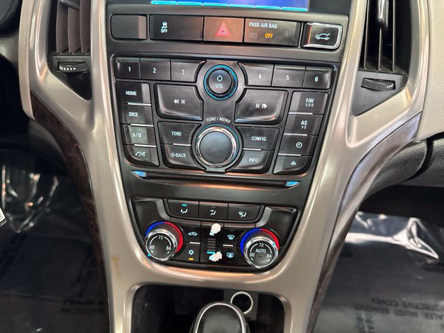 Used 2013 Buick Verano Convenience FWD image 17