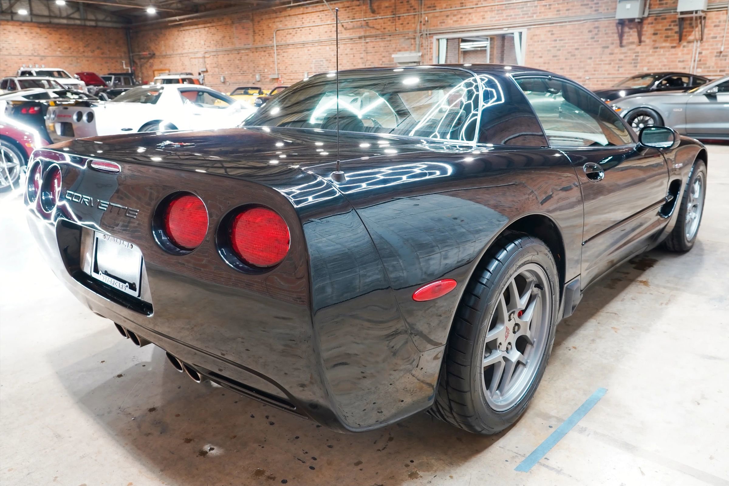 Used 2002 Chevrolet Corvette Z06 w/ Memory Pkg RWD image 17