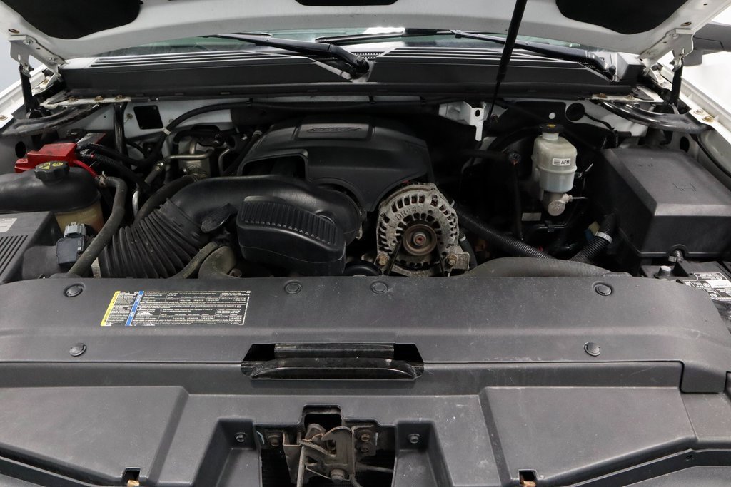 Used 2011 Chevrolet Suburban LT image 15