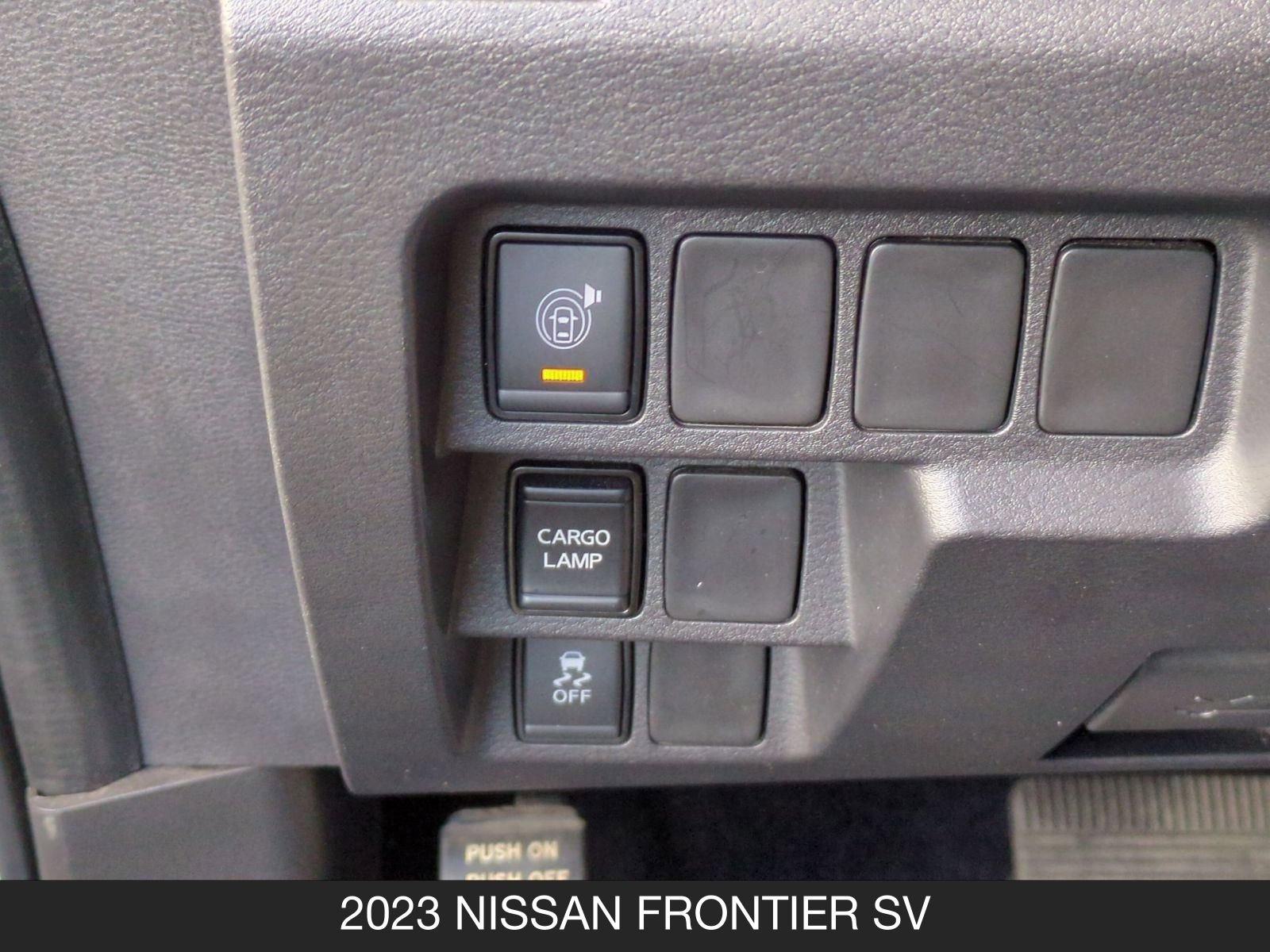 Used 2023 Nissan Frontier SV w/ Midnight Edition Package image 21