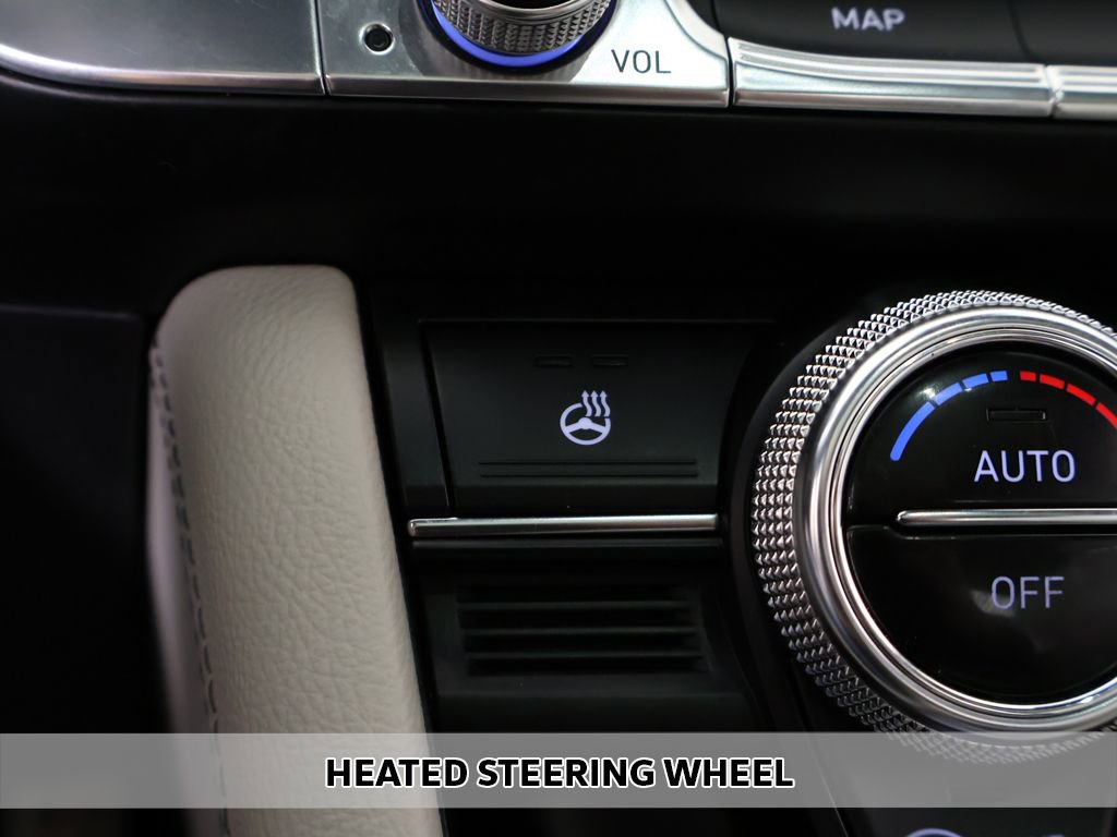 Used 2023 Genesis G70 2.0T w/ Sport Prestige Package image 10