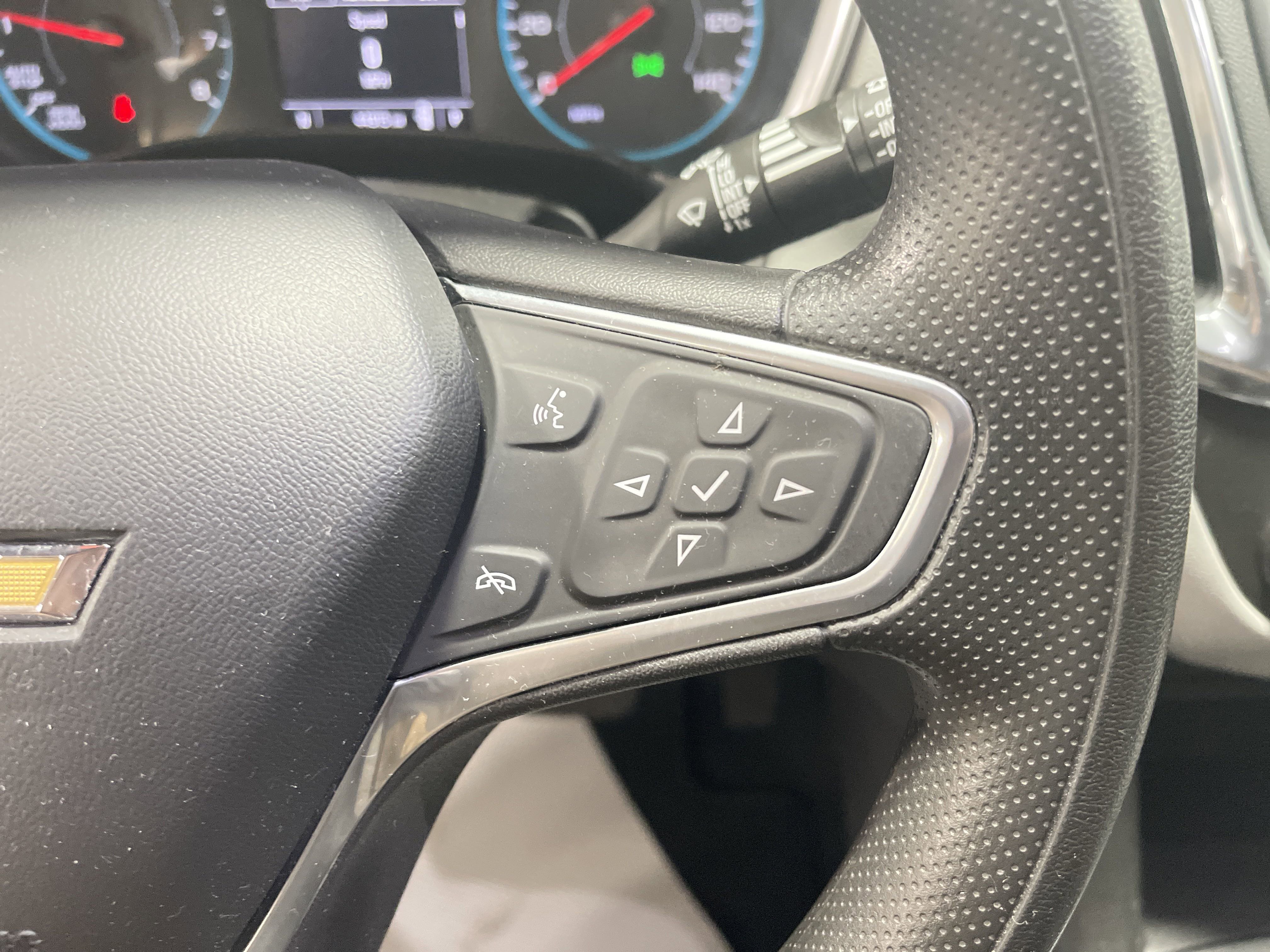 Used 2022 Chevrolet Equinox LS image 18