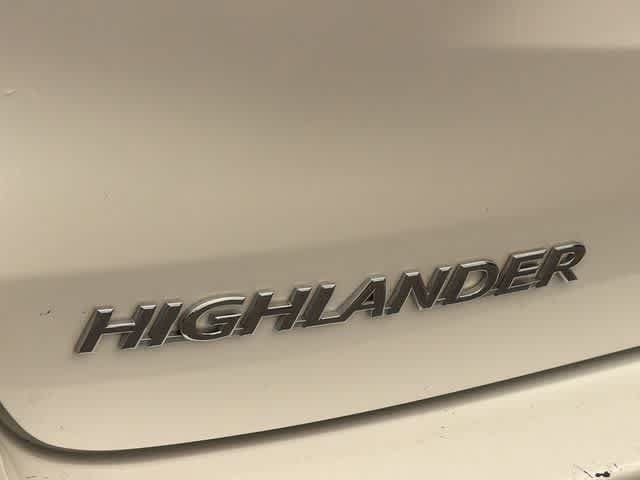 Used 2015 Toyota Highlander XLE AWD/4WD image 31