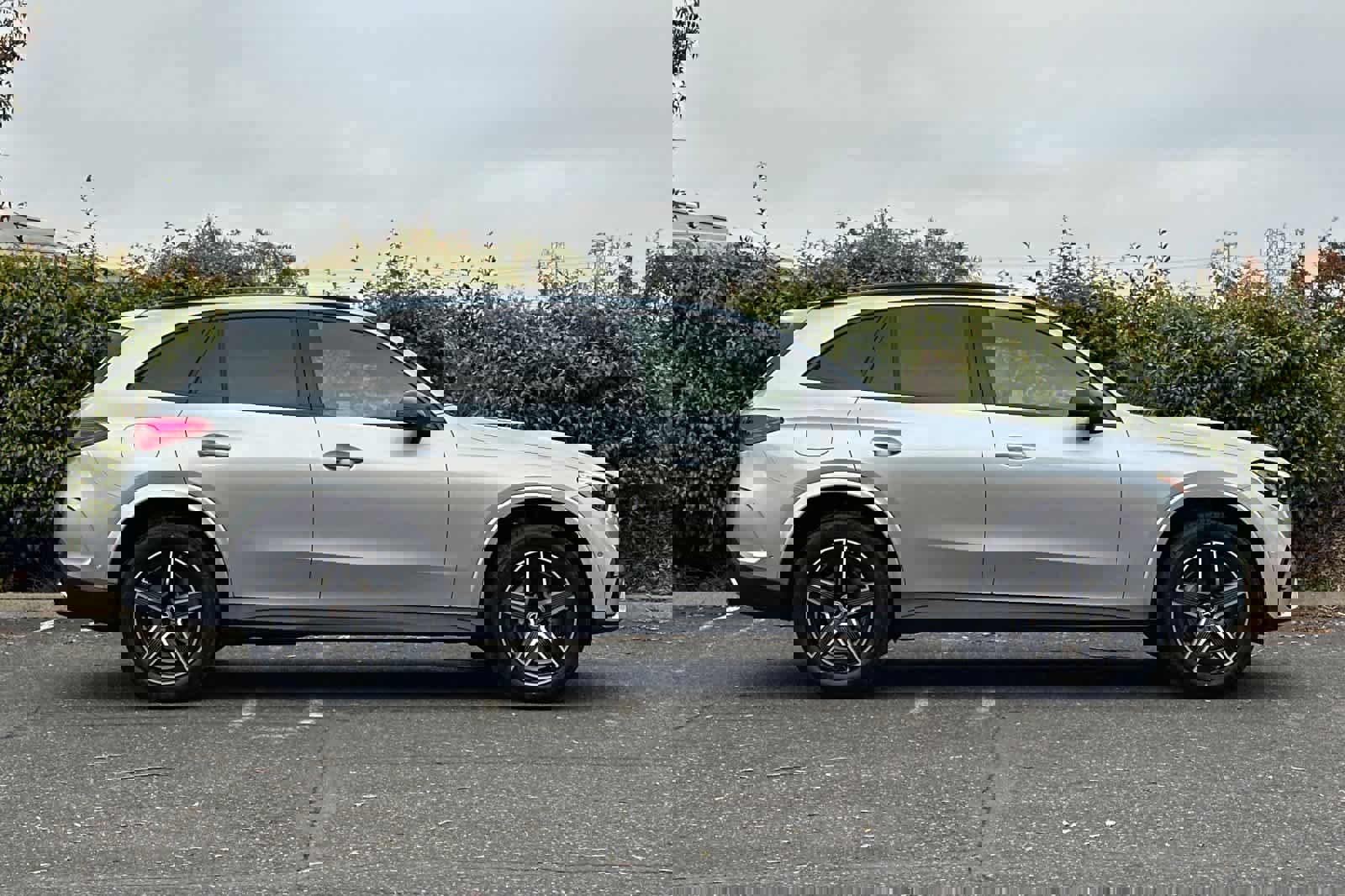 New 2026 Mercedes-Benz GLC 300 4MATIC image 2