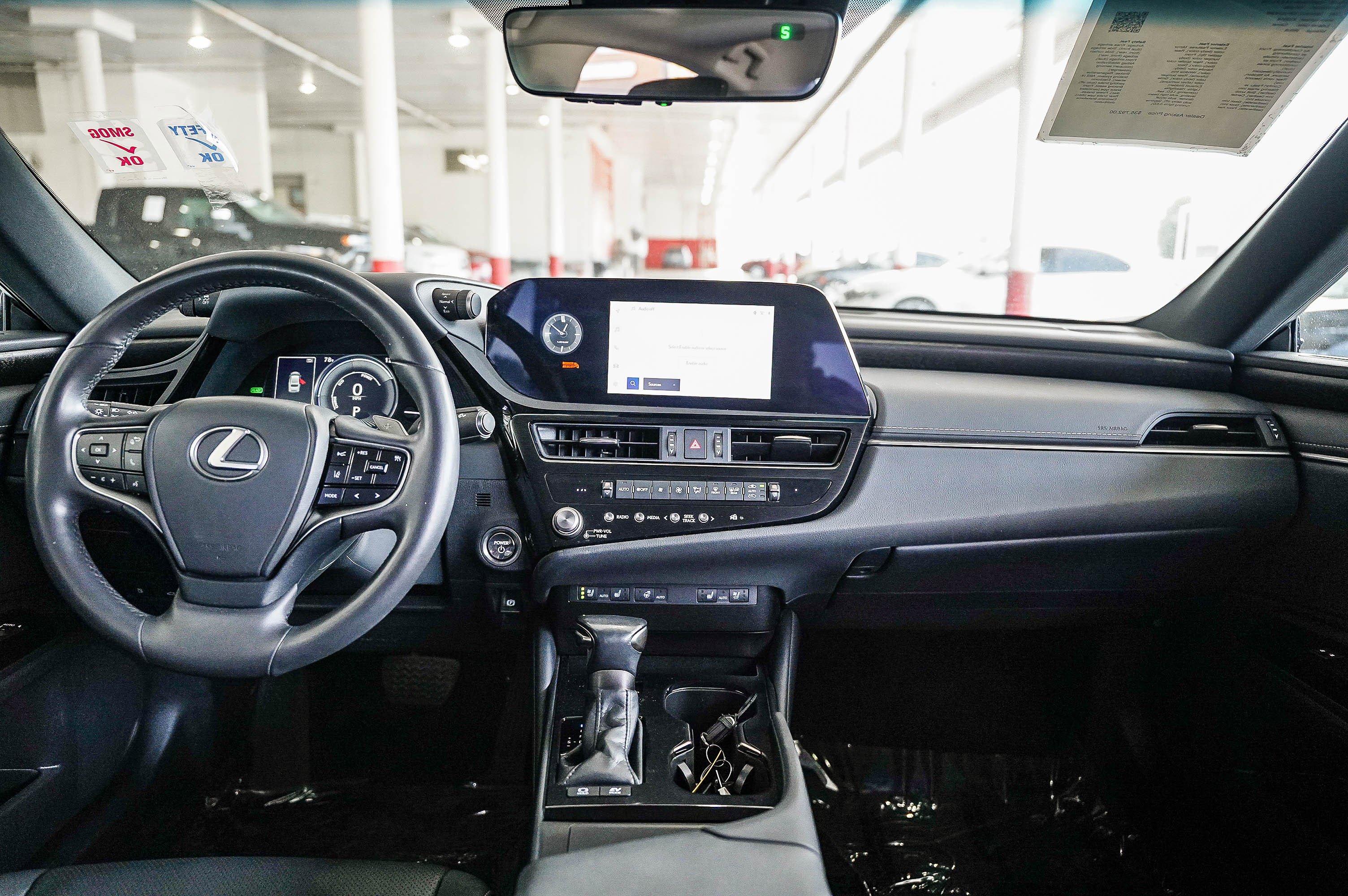 Used 2023 Lexus ES 300h w/ Premium Package image 13