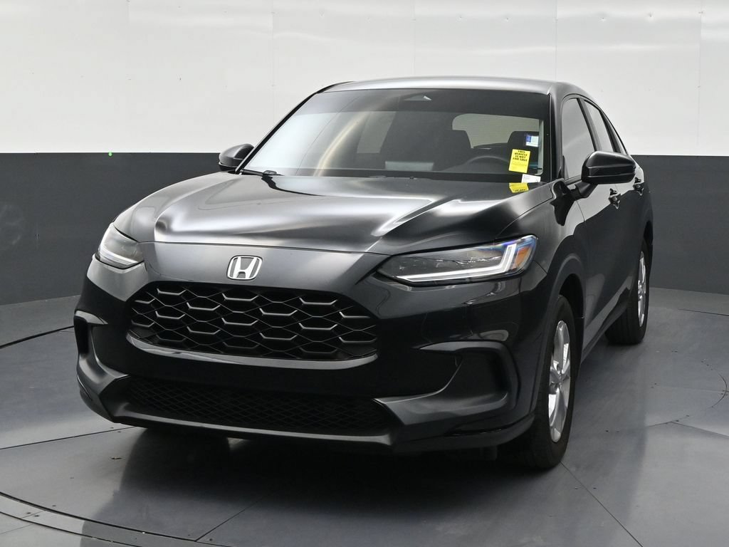 Used 2025 Honda HR-V LX image 8