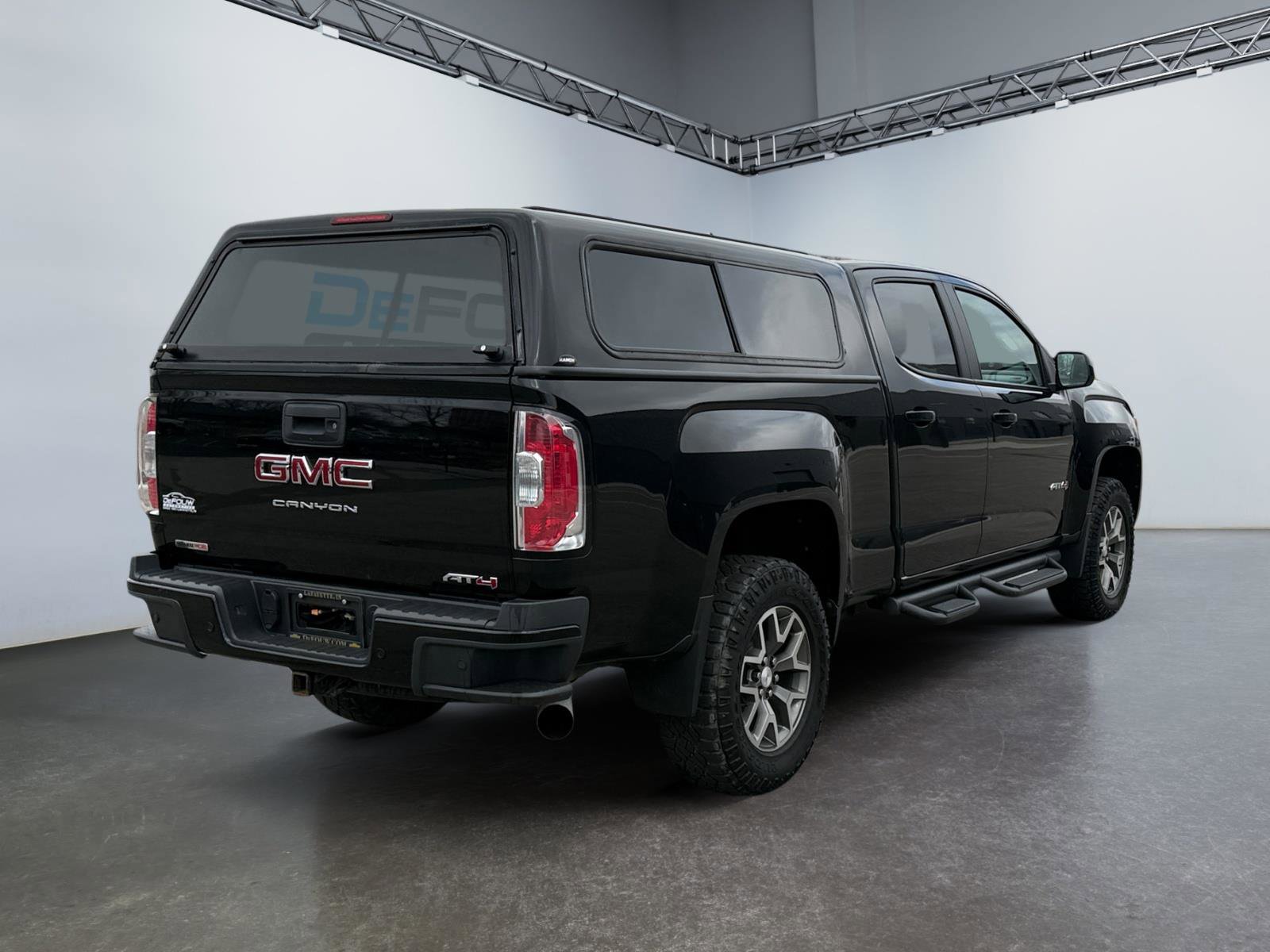 Used 2022 GMC Canyon AT4 image 3