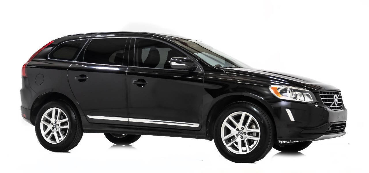 Used 2017 Volvo XC60 T5 w/ Tailgate Package image 1