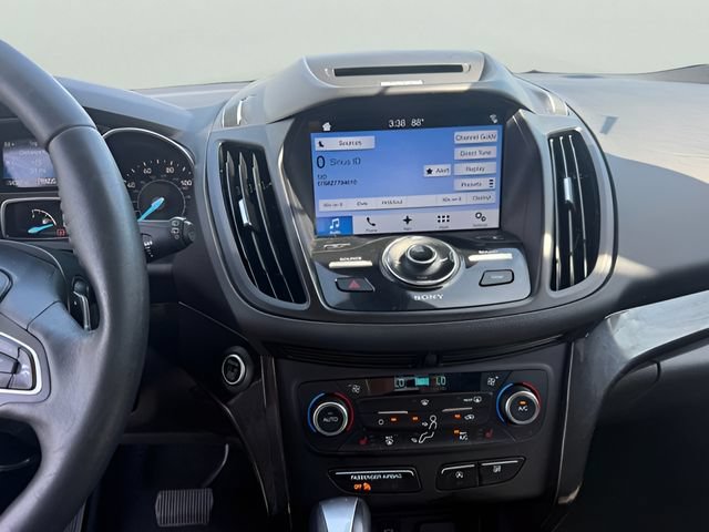 Used 2017 Ford Escape Titanium AWD/4WD image 14