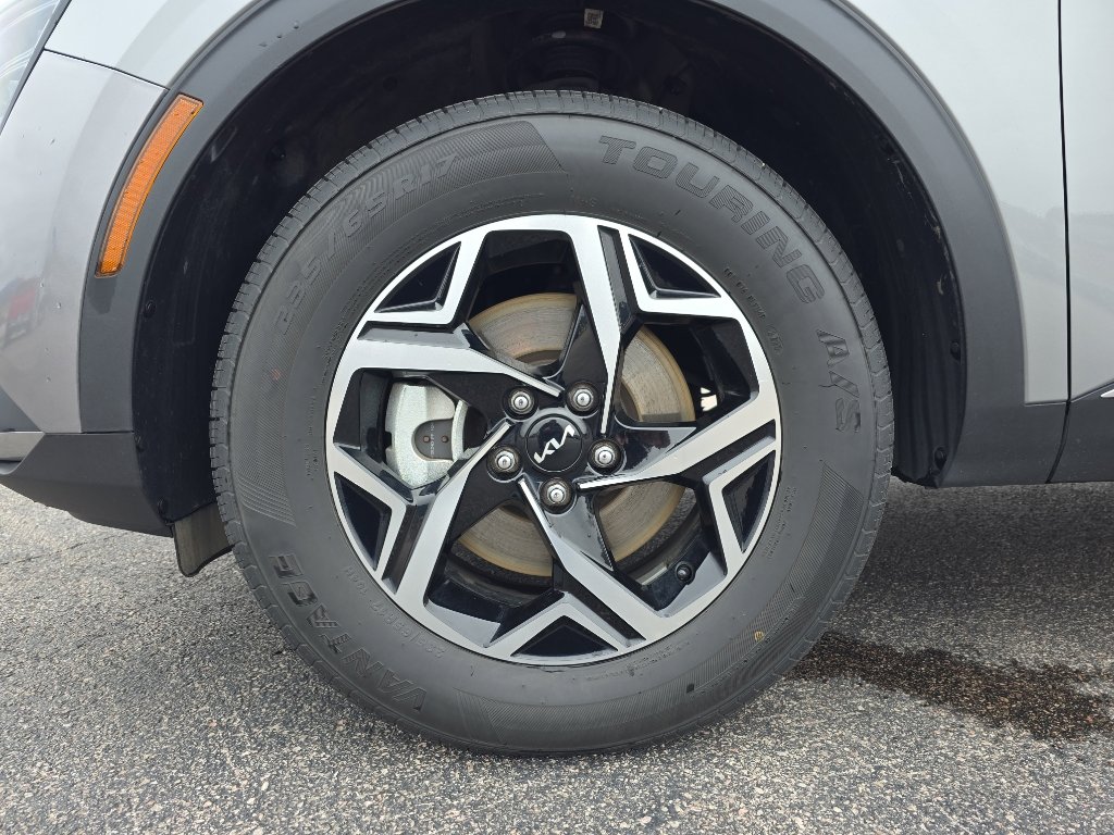 Used 2025 Kia Sportage LX image 26