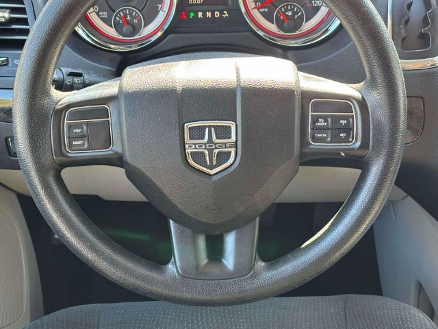 Used 2016 Dodge Grand Caravan SXT FWD image 29