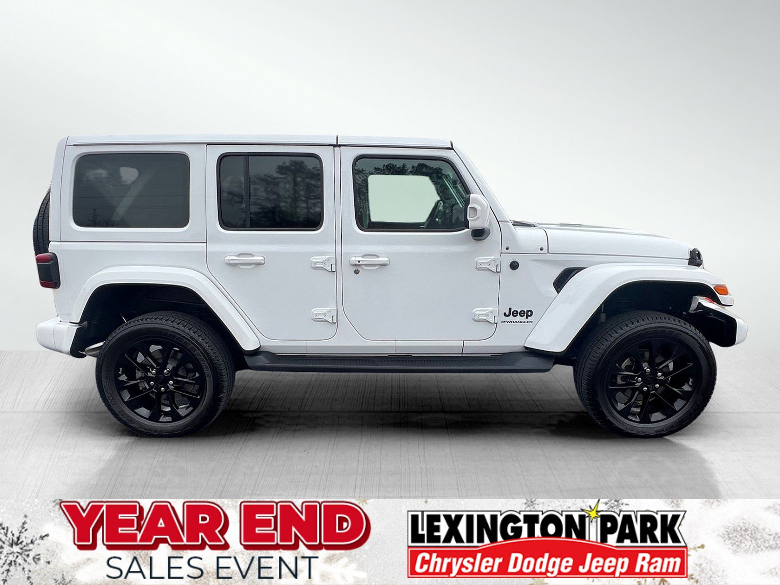 Used 2023 Jeep Wrangler Unlimited Sahara image 4