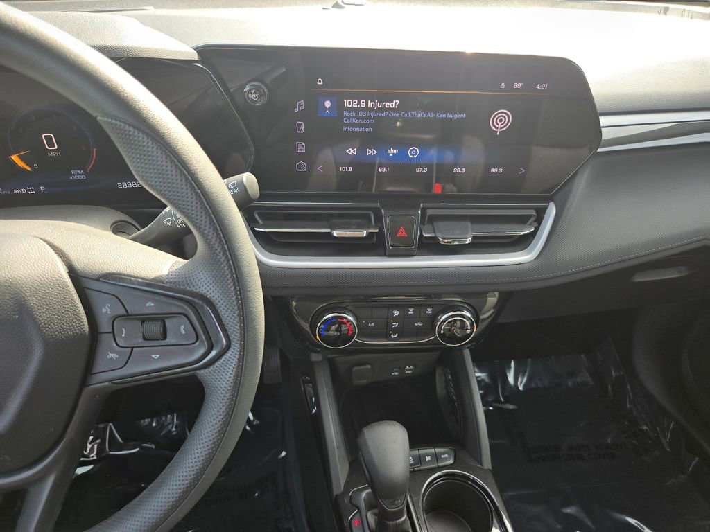 Used 2025 Chevrolet TrailBlazer LT image 23