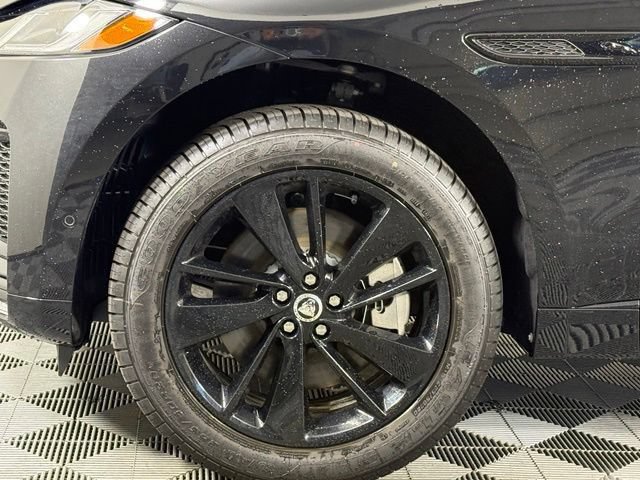 New 2026 Jaguar F-PACE R-Dynamic S AWD/4WD image 12