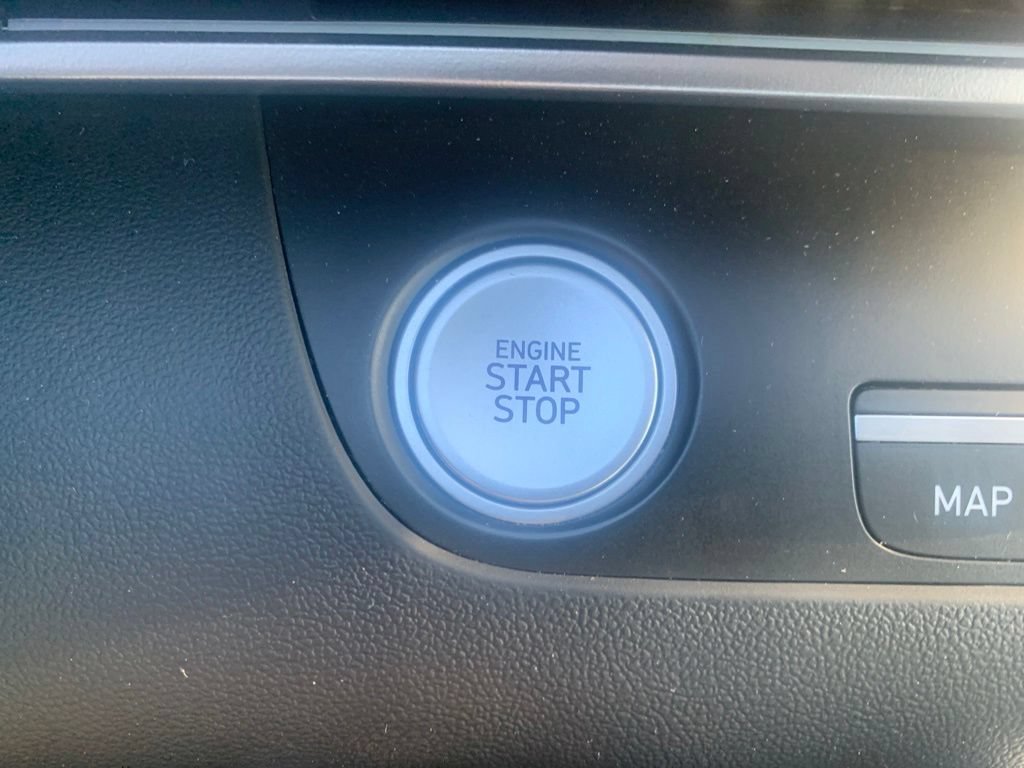 Certified 2025 Hyundai Elantra SEL FWD image 20