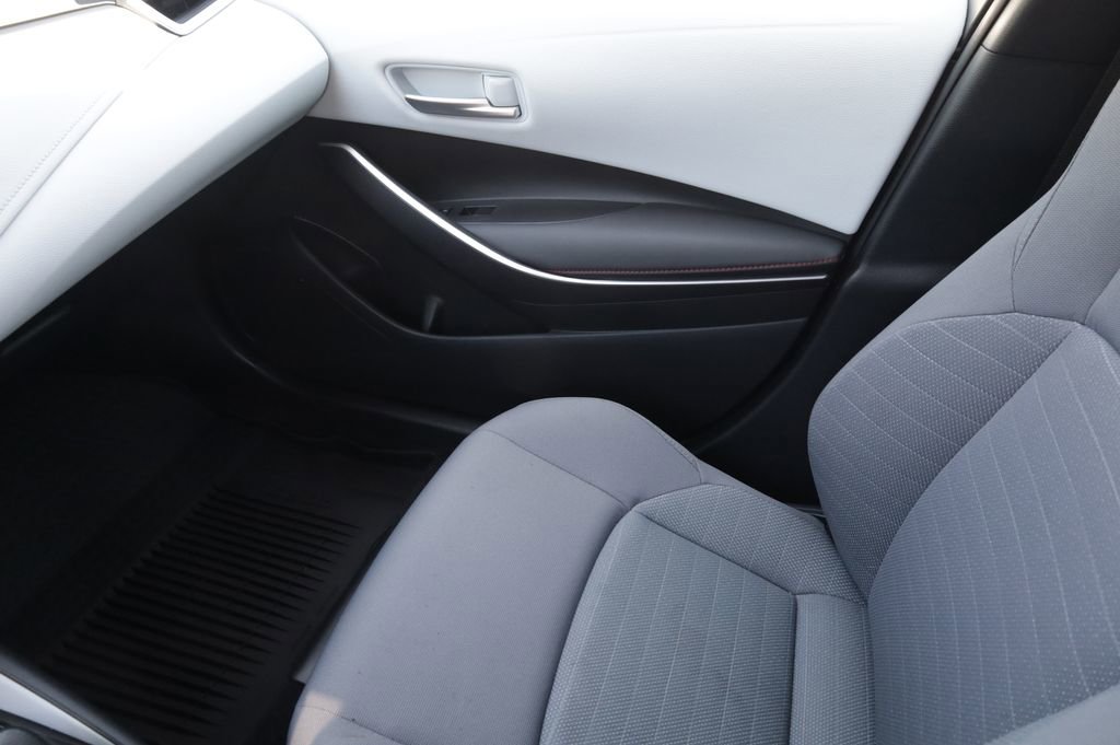 Used 2024 Toyota Corolla SE FWD image 11