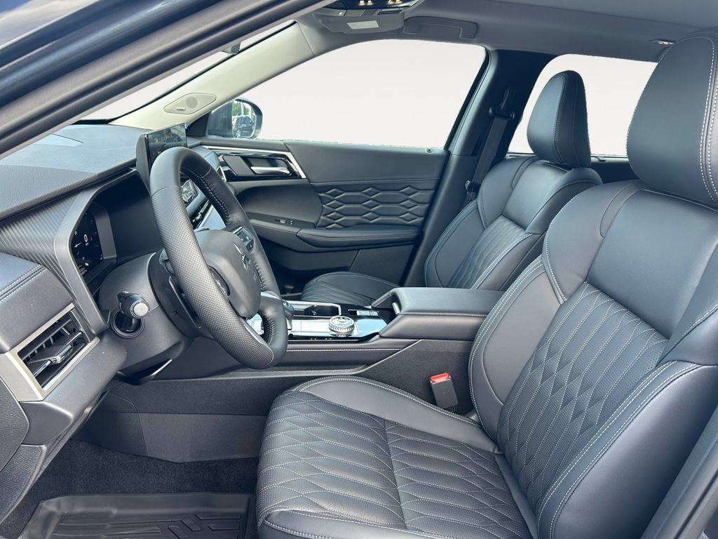 New 2026 Mitsubishi Outlander SEL FWD image 9