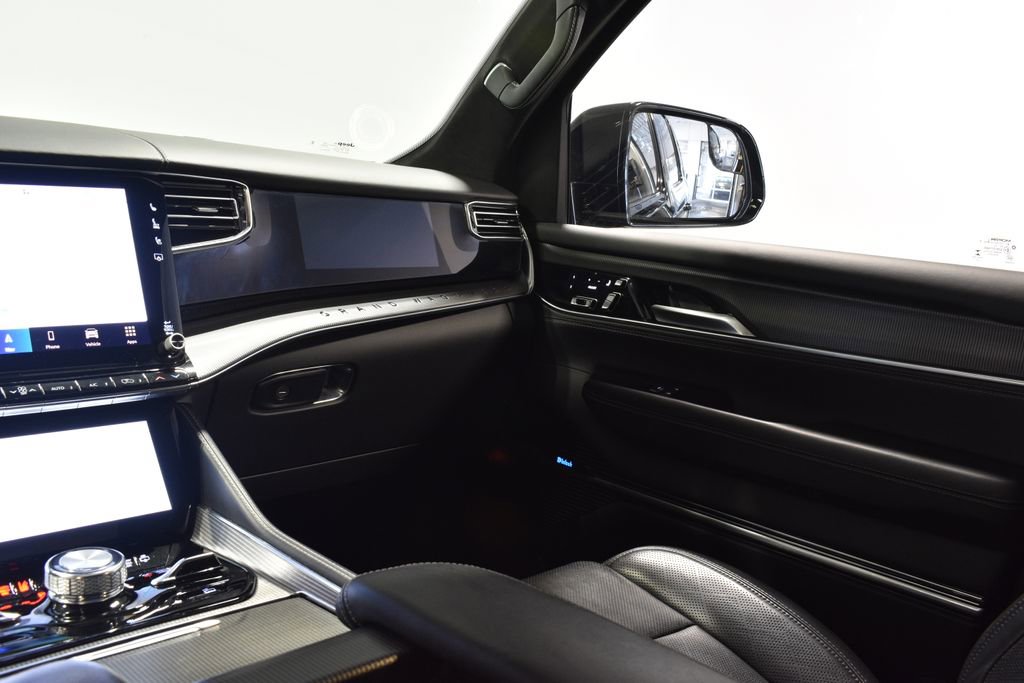 Used 2023 Jeep Grand Wagoneer Series II w/ Quick Order Packagew 28T image 17