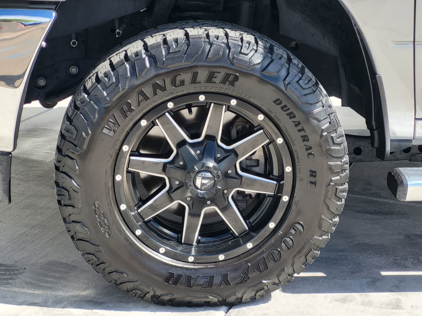 Used 2024 RAM 2500 Tradesman w/ Chrome Appearance Group AWD/4WD image 9