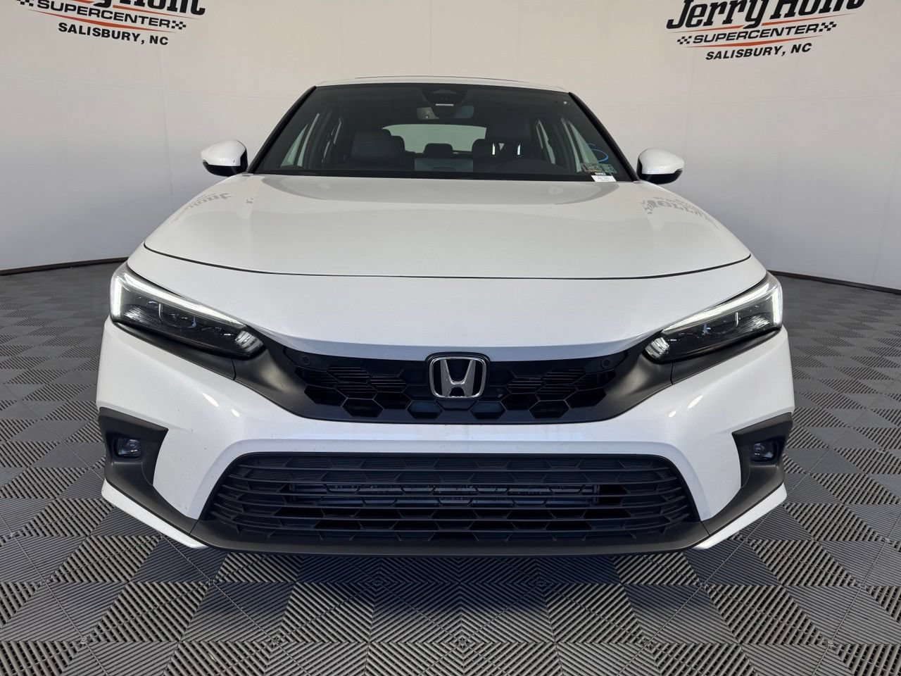 Used 2024 Honda Civic Sport Touring image 5