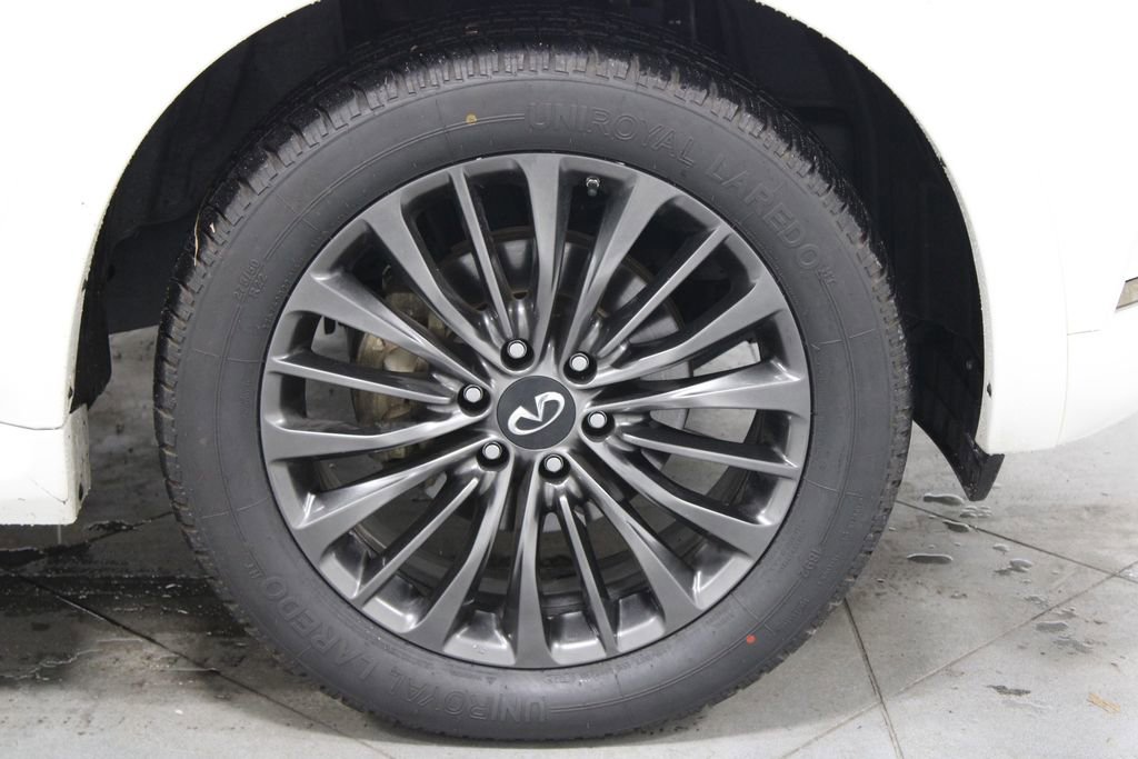 Used 2023 INFINITI QX80 Premium Select w/ Cargo Package image 11