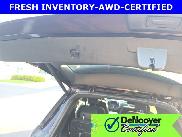 Used 2022 Chevrolet Traverse LT w/ LPO, Floor Liner Package image 10
