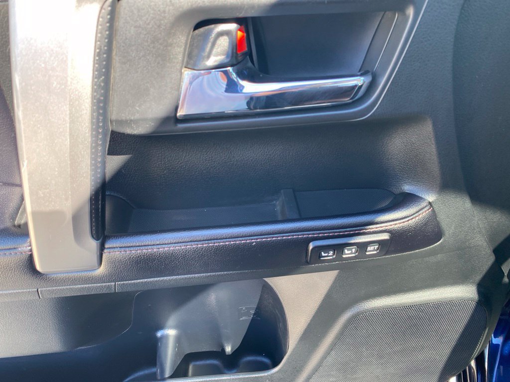 Used 2017 Toyota 4Runner Limited AWD/4WD image 13